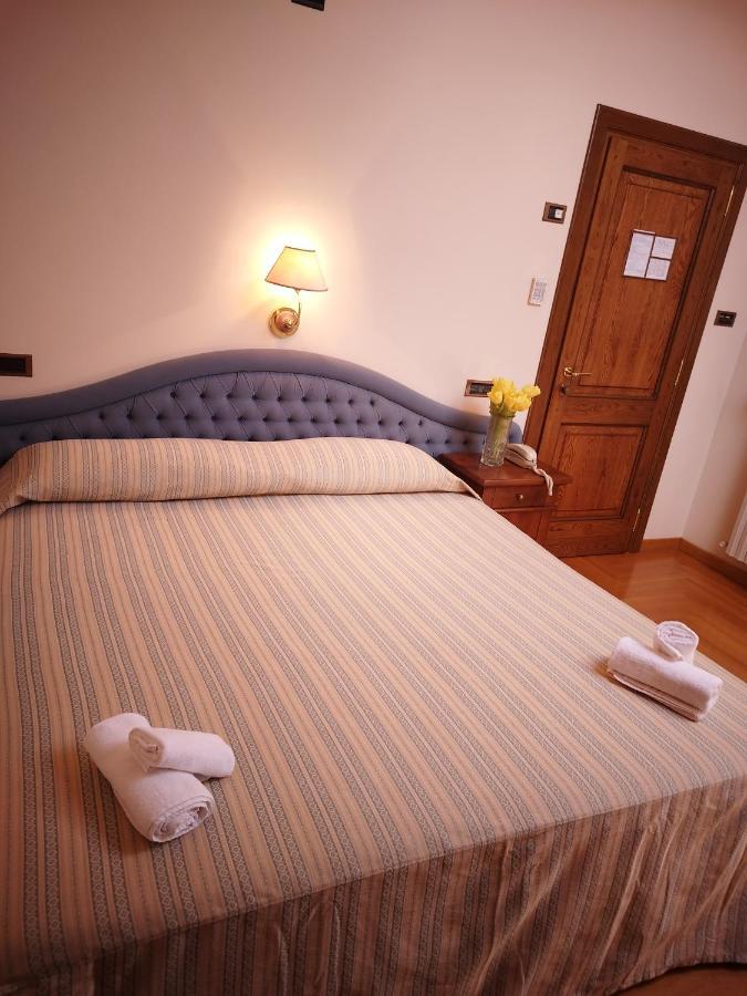Hotel San Lorenzo - Resort & Relais Montereale Exteriör bild